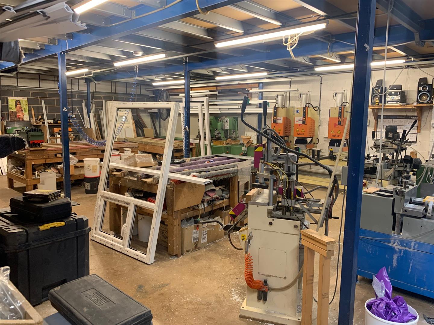 Industrial Unit in Loughborough - photo 2